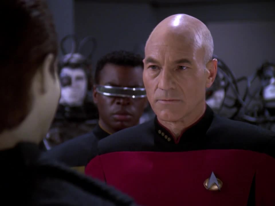 Star Trek Nová generace S07E01 Vpád 2 část CZ dabing mp4