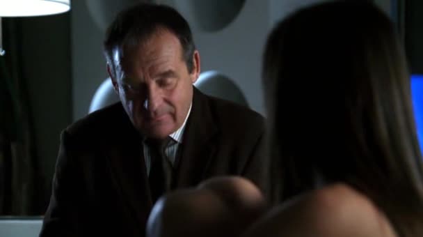 Kriminálka Las Vegas 06 12 Tatínkova holčička mp4