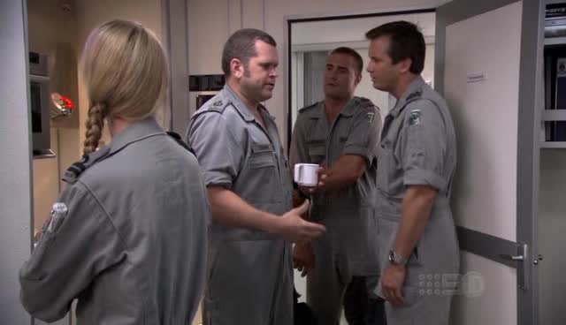 Námořní Hlídka 2x13 Vojáci štěstěny CZ avi