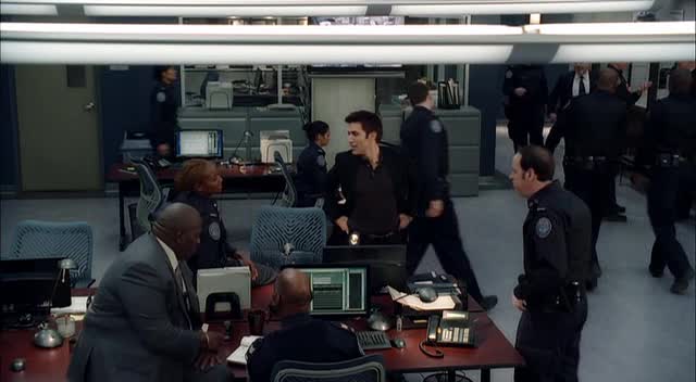 Policejní bažanti 02x11 S trochou víry avi