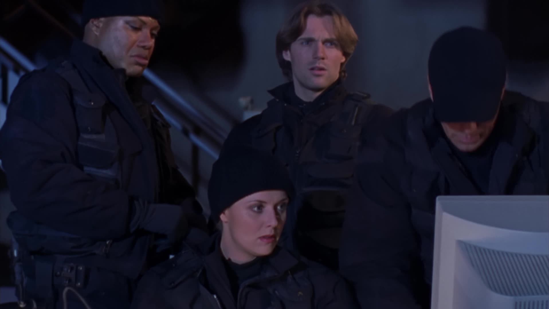 Hvězdná brána SG1 01x21 V sevření hada mkv