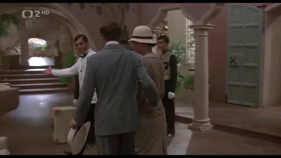 Zlo pod sluncem (Peter Ustinov,Colin Blakely,Jane Birkin 1982 Krimi Drama Mysteriózní Thriller Dvdrip 1080p ) Cz dabing avi