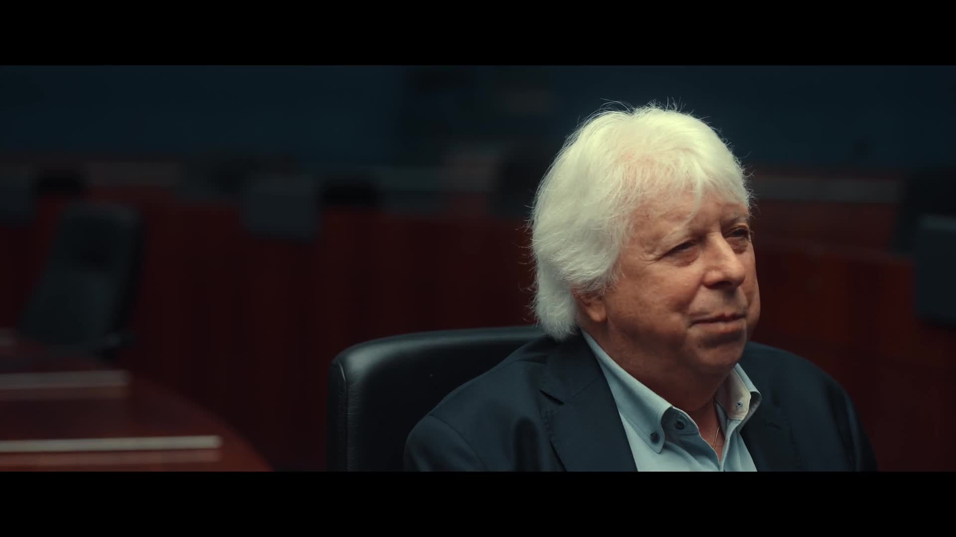 Totální provar: Starosta chaosu   Trainwreck Mayor Of Mayhem 2025 1080p WEBRip x264 AAC5 1 CZ titulky mp4