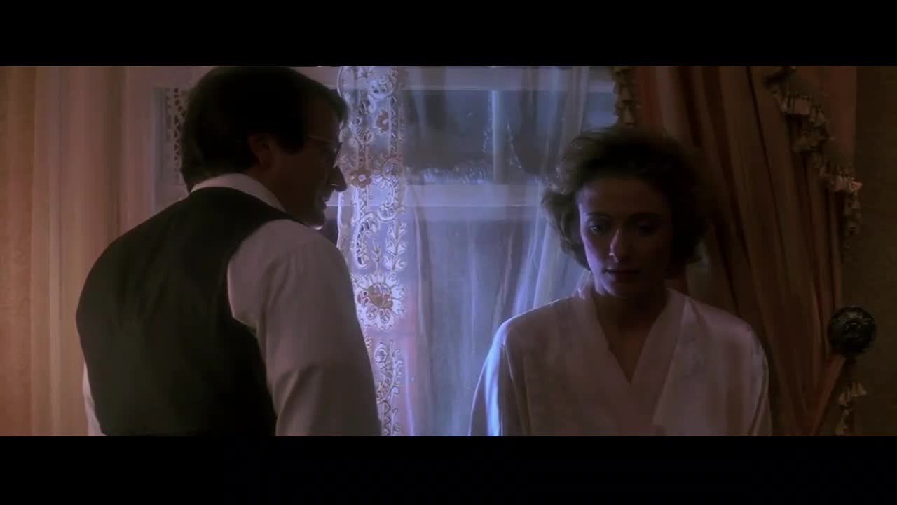 Hook (Dustin Hoffman, Robin Williams, Julia Roberts 1991 Rodinný Dobrodružný Komedie Fantasy Dvdrip 1080p ) Cz dabing mp4