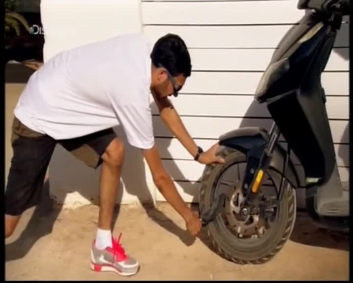 Dynamo Neuvěřitelný kouzelník S03E02 04 2013 CZ dab 360p Ibiza mkv