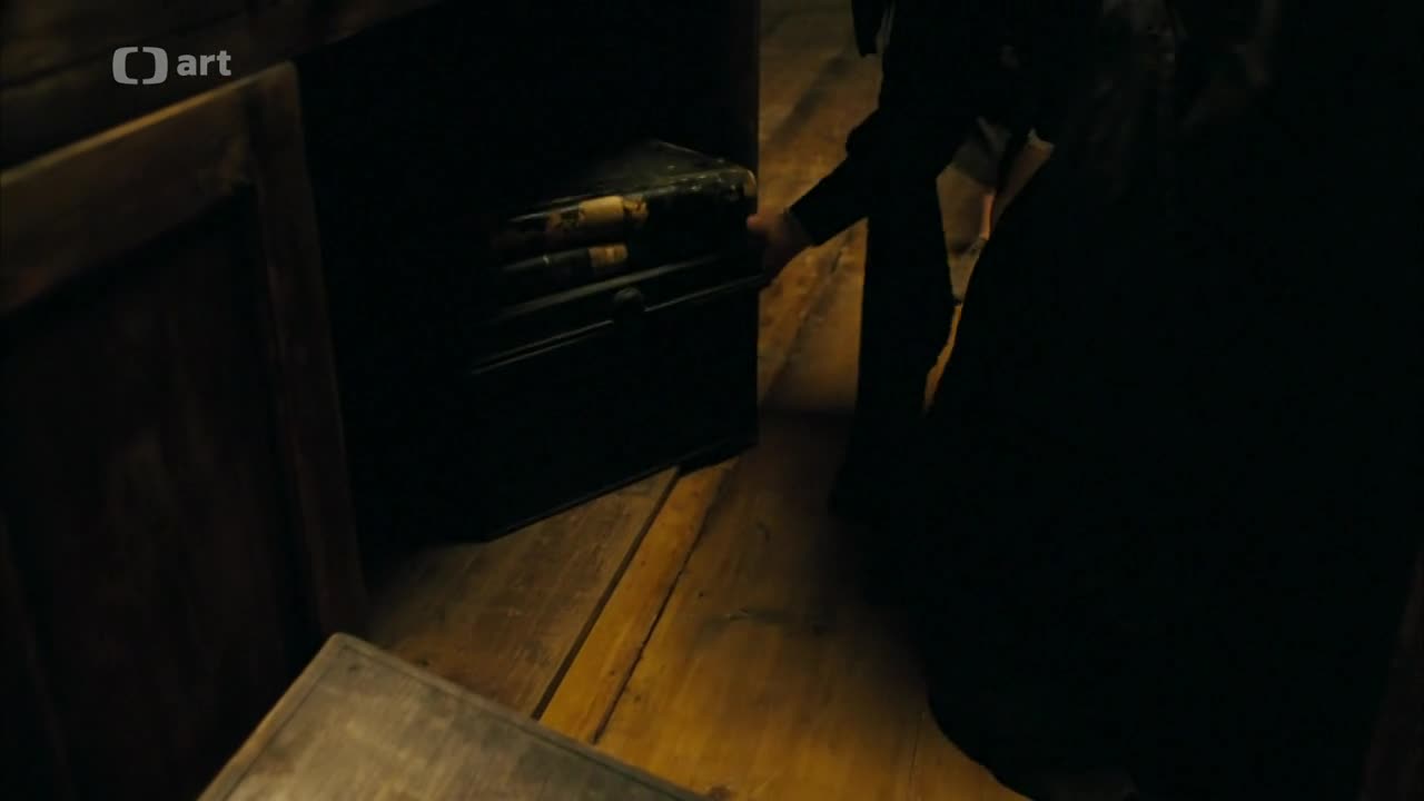 Oliver Twist 2015 CZ dabing HD mp4