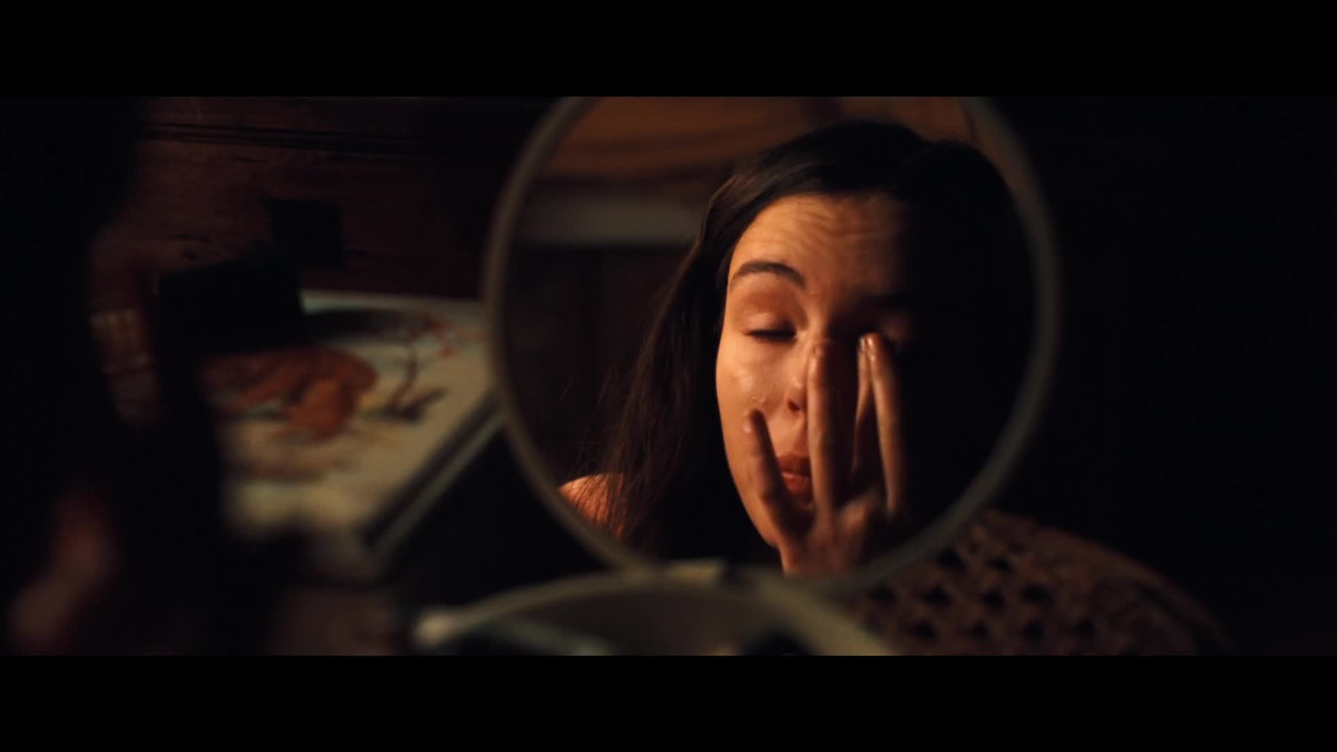 Zběsilá láska 2024 CZ dabing HD 1080p mkv