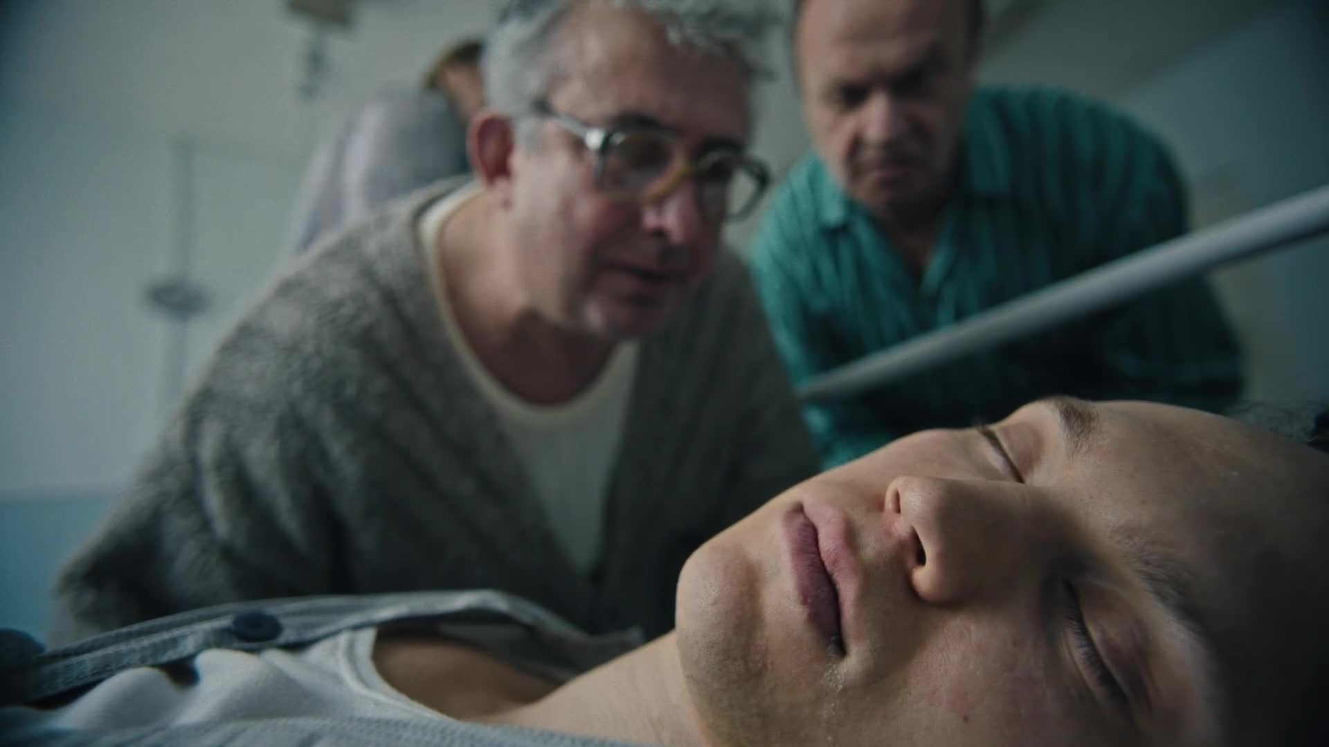 Sovětské džíny S01E02 {2024} komedie, drama 1080p CZ dabing + forced mkv