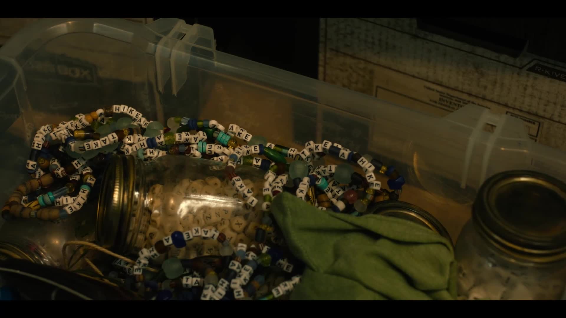 Živel S01E02 {2025} thriller, mysteriózní AAC 5 1 1080p CZ dabing mkv