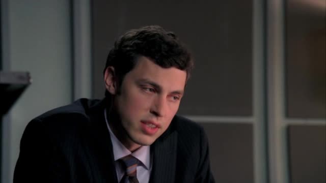 Sběratelé kostí s04e12 Dvoji trable v manéži avi