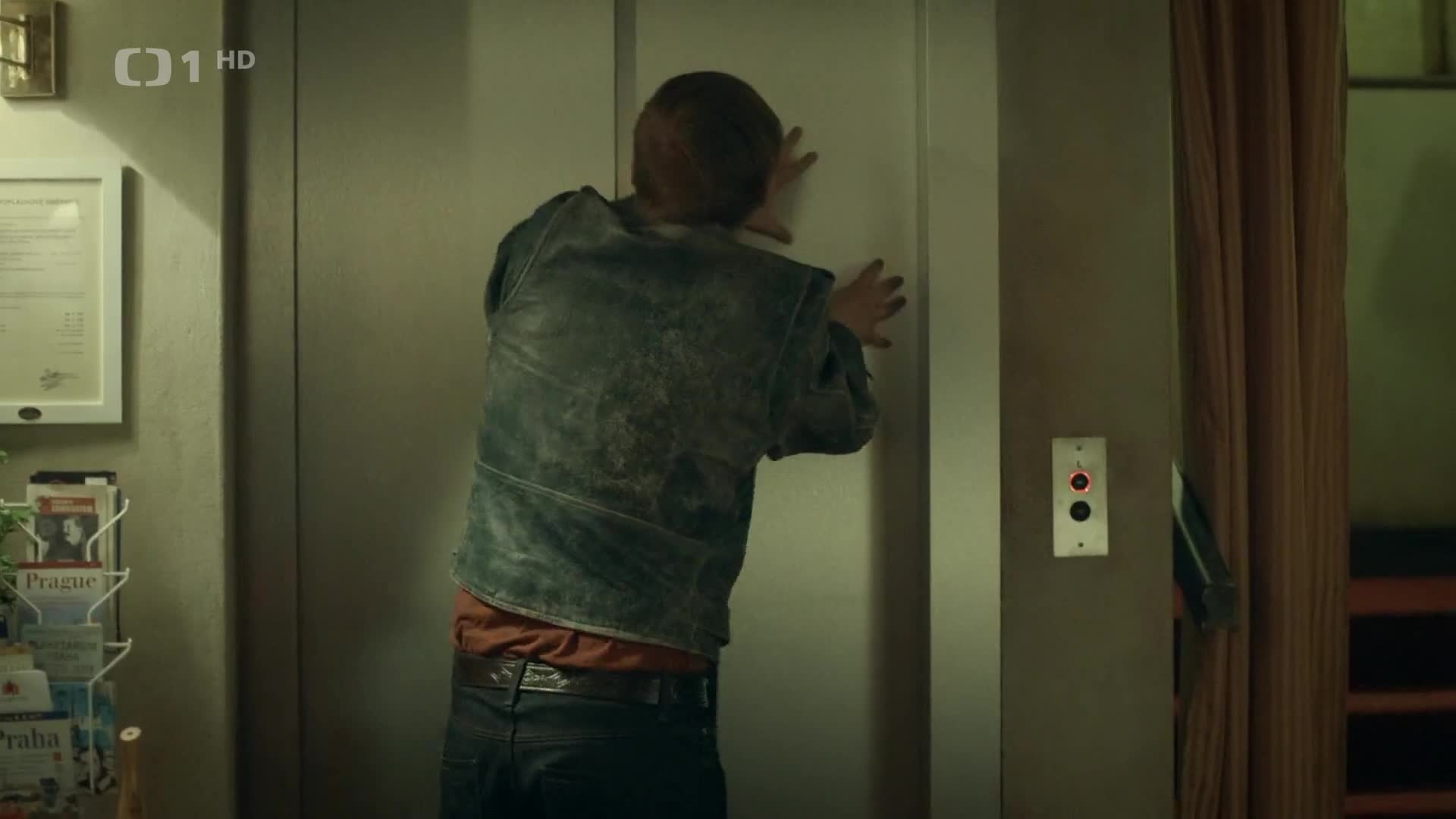 Čtvrtá hvězda S01E03 12 2014 CZ dabing 1080p FHD Zlaty dul mp4