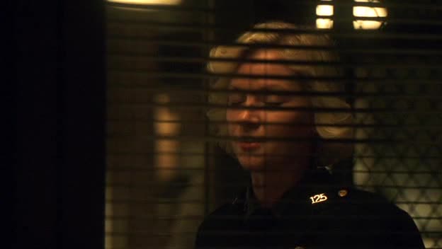 Polda z Marsu 07 Muž který prodal svět avi