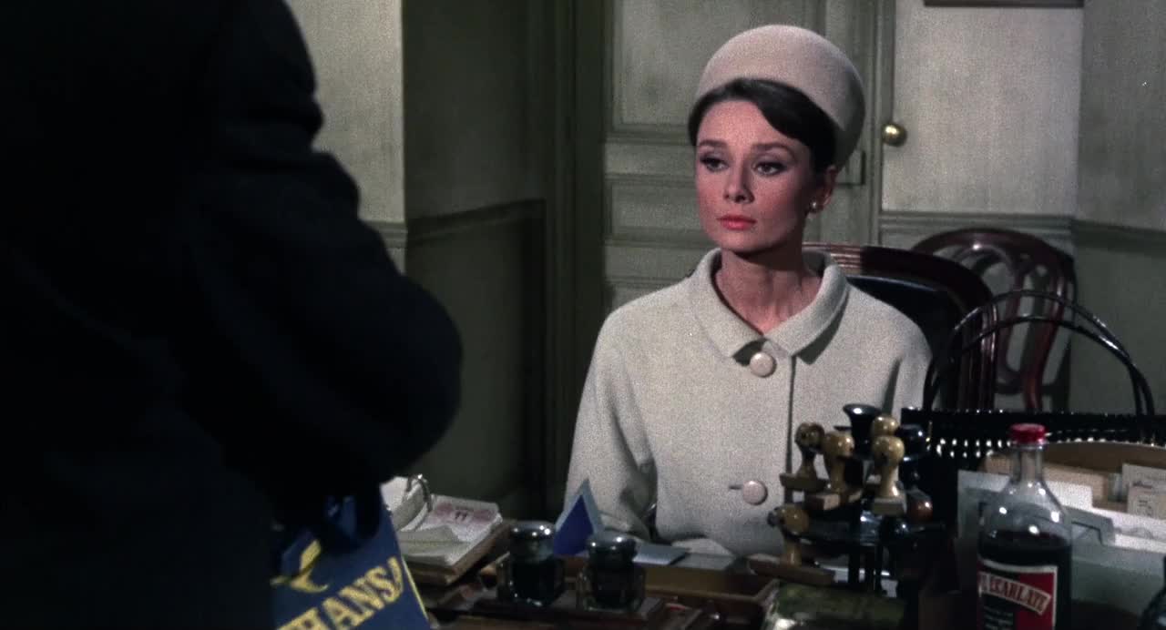 Šaráda Charade 1963 CZ dabing HD 720p mp4