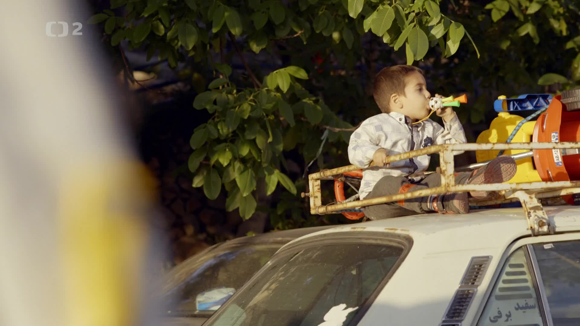 Žlutou žábou až do Mongolska S01E04 12 2026 CZ dab 1080p Jak nevykrást banku a neopravit auto mp4