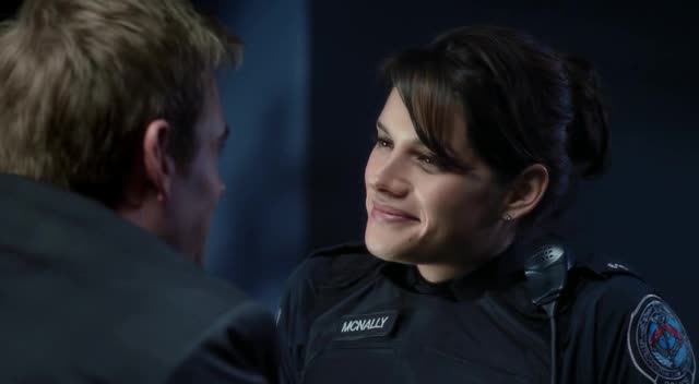 Policejní bažanti 01x11 Pomáhat, nebo chránit avi