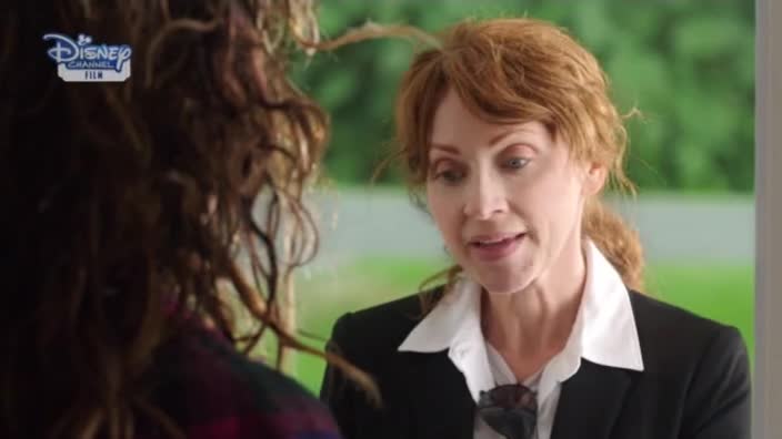 Jeden průšvih za druhým Královna plesu (2015) dobrodružný komedie czdab mkv