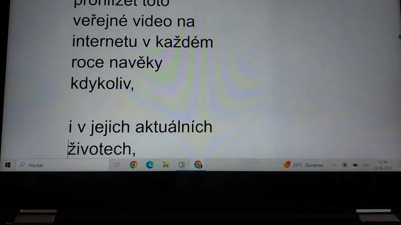 28 6 2025 princezna Marianka Mimapinková mluví s překladačem 4 mp4