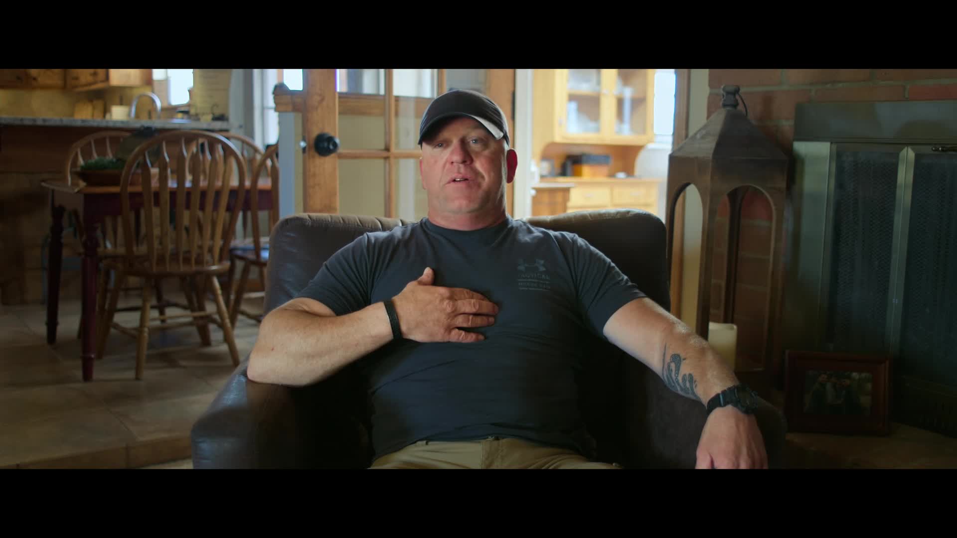 Mariňáci S01E02 {2025} dokumentární AAC 5 1 1080p CZ dabing mkv