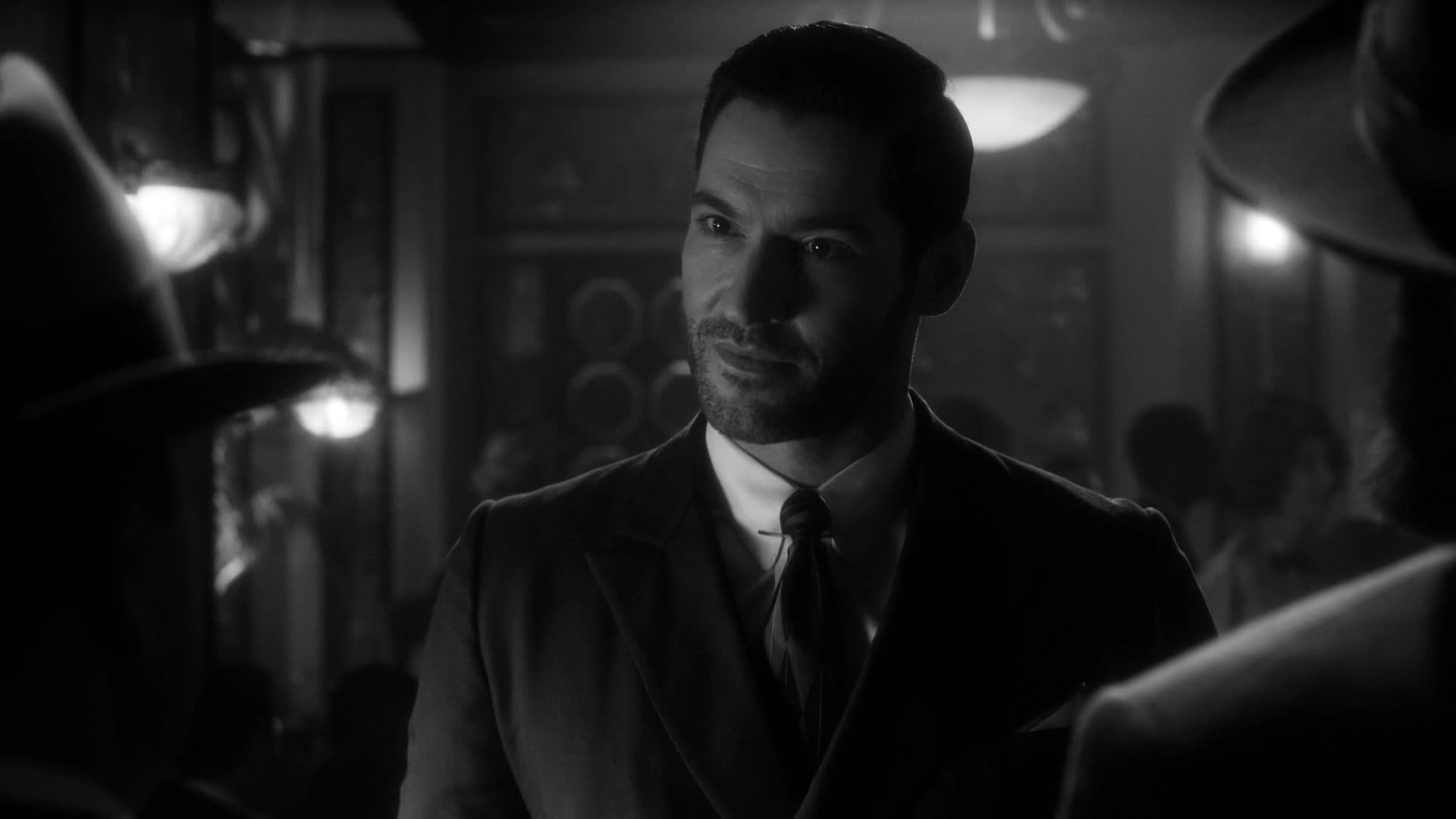 Lucifer S05E04 CZ dabing mp4