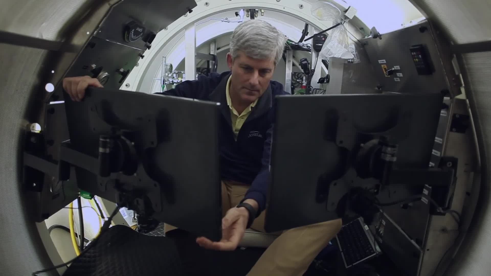 Titan Neštěstí jménem OceanGate 2025 CZ dab 1080p mkv