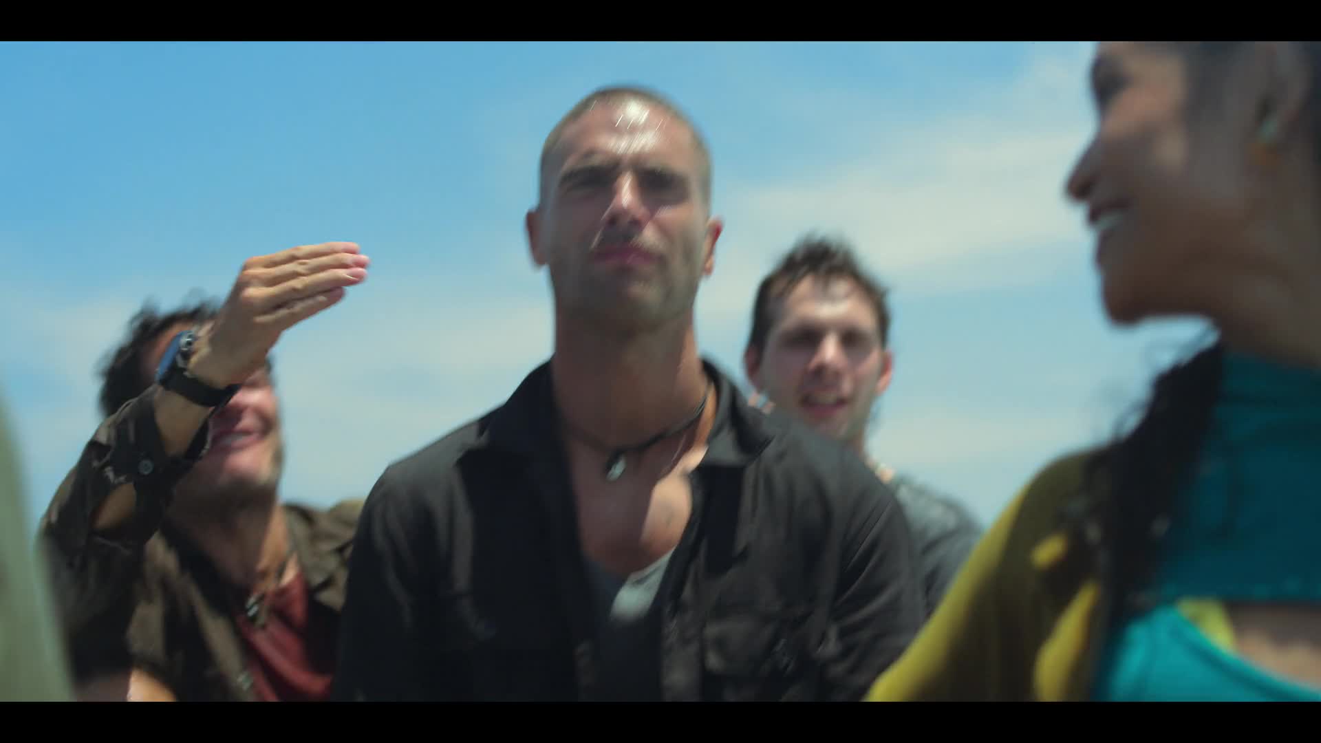 Pěkná banda S02E05 La casa de la Luna (2025) akční dobrodružný krimi thriller mysteriózní czdab mkv