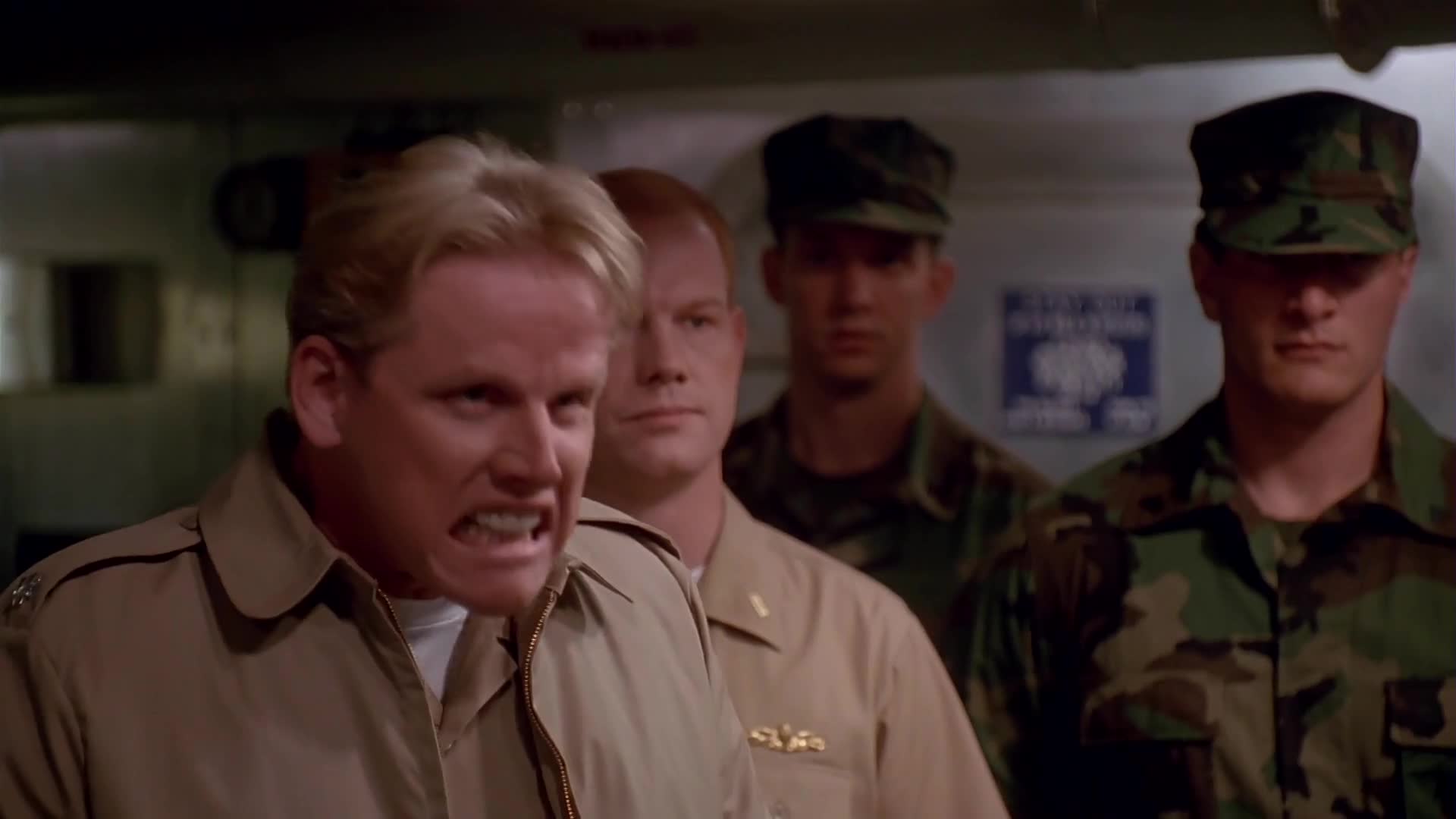 Přepadení v Pacifiku 1992 CZ dabing HD 1080p mp4