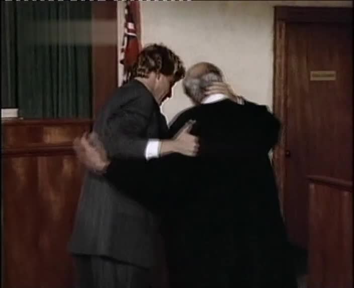 00Jake a Tlusťoch s03e10 Hodně dávno a dost daleko mp4