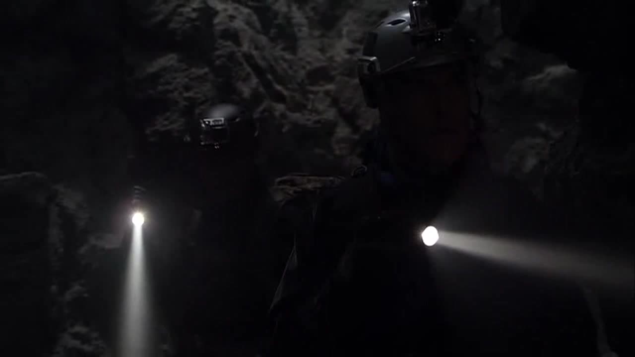 Křišťálová lebka =2014 CZ avi