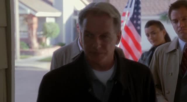 NCIS s06e19 Hra na schovávanou avi