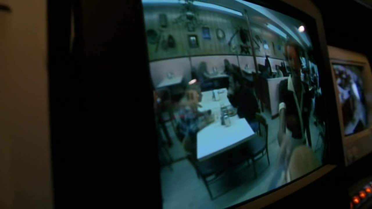 Hvezdna brana SG1 04x11 Neni cesty zpet mkv