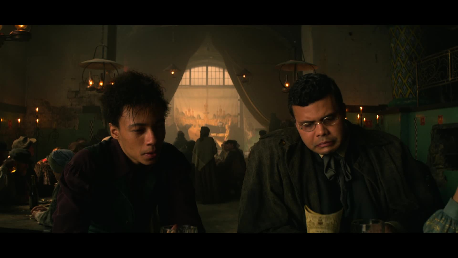 Světlo a stíny S01E04 {2021} akční, drama, fantasy AC3 5 1 1080p CZ dabing mkv