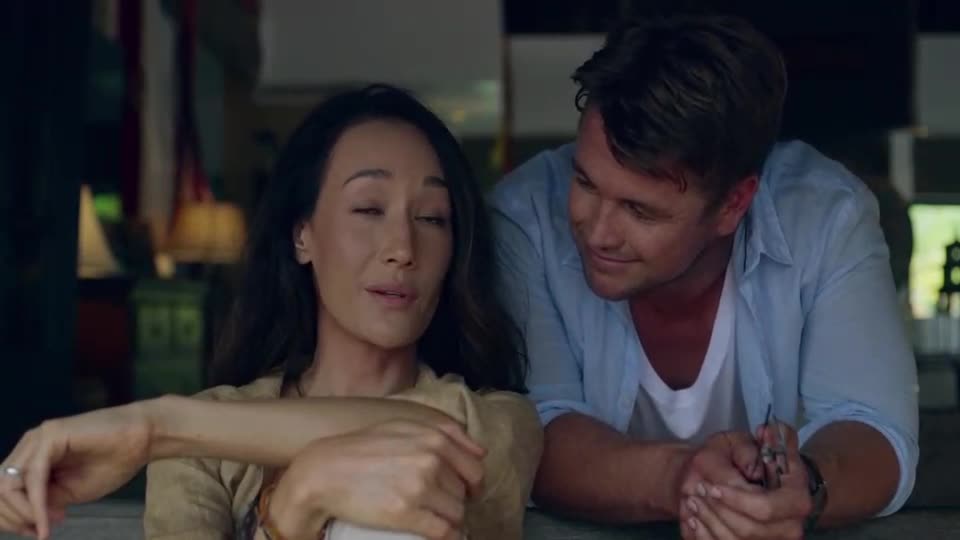 Death of Me (Maggie Q,Luke Hemsworth,Alex Essoe 2020 Horor Bdrip 1080p ) Cz dabing mp4