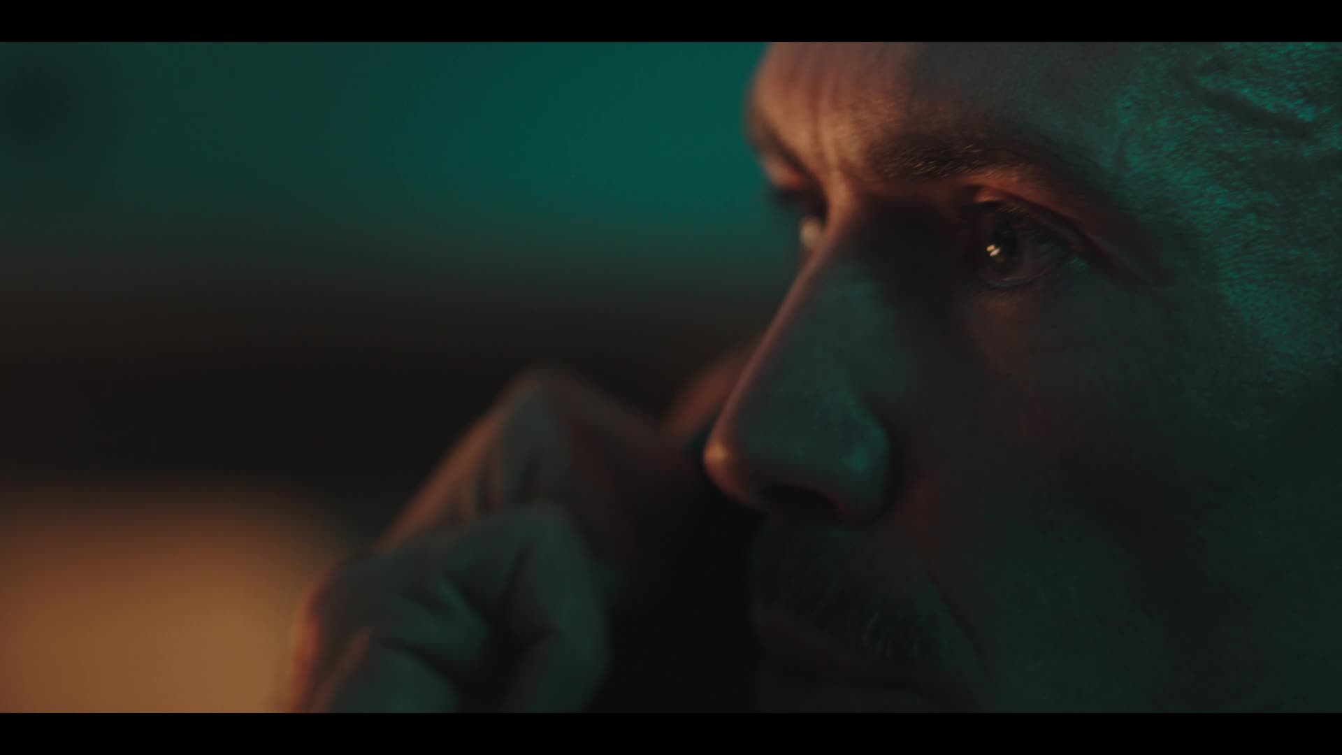 Nevyslovitelne hrichy S01E15 Vsichni proti vsem mkv