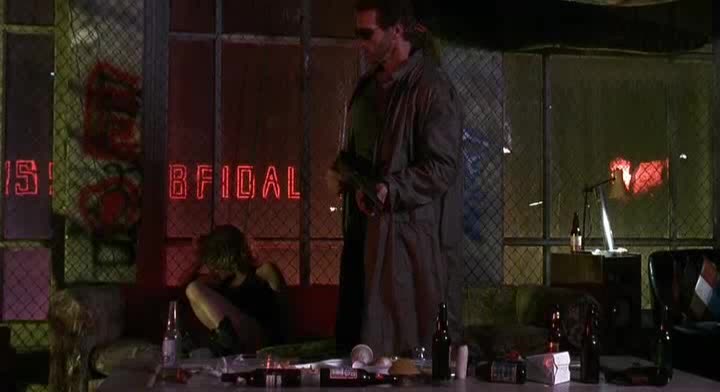 Policajt ze školky =1990 CZ avi