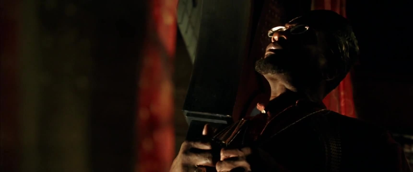 Riddick: Kronika temna 2004 CZ dabing HD mp4