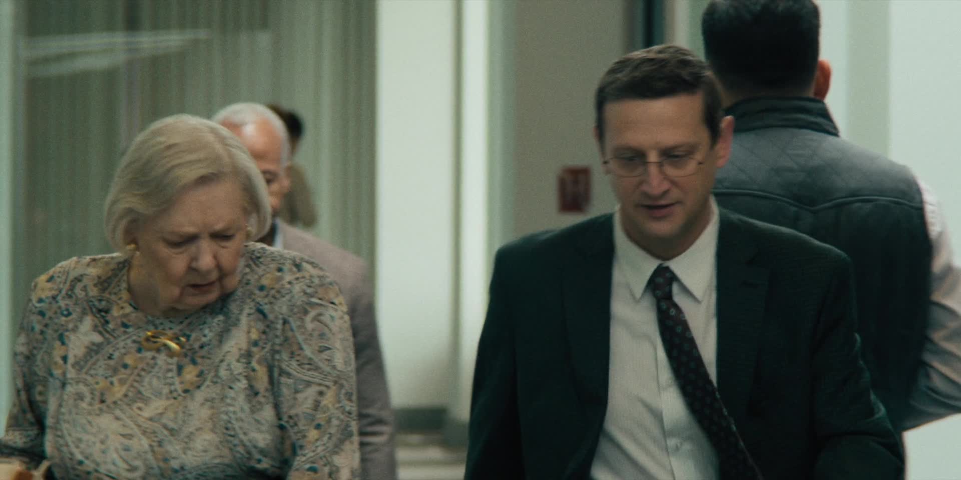 Židle   The Chair Company S01E01 2025 CZ dabing HD 1080p mkv