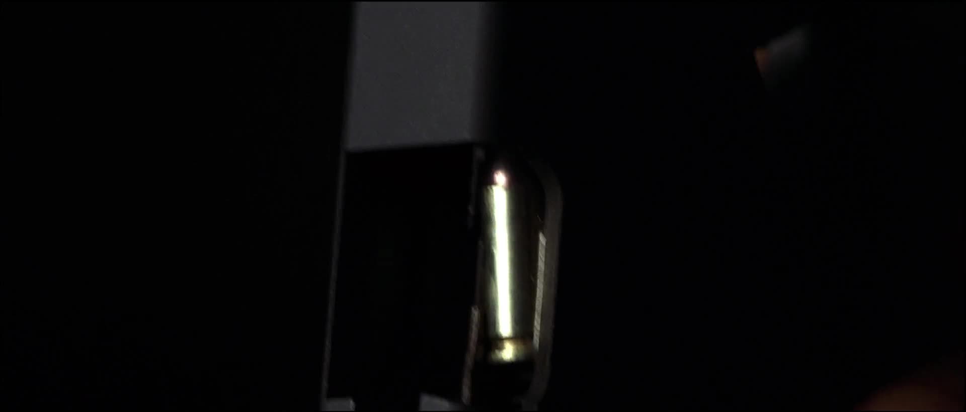 Konec světa (Arnold Schwarzenegger, Gabriel Byrne, Robin Tunney 1999 Horor Akční Thriller Mysteriózní Bdrip 1080p ) Cz+Sk dabing mkv