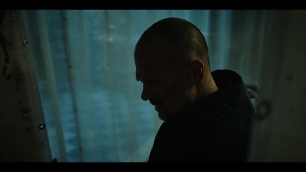 Stranger Things S04E08 09 2022 CZ dab Kapitola osmá Tatínek mp4