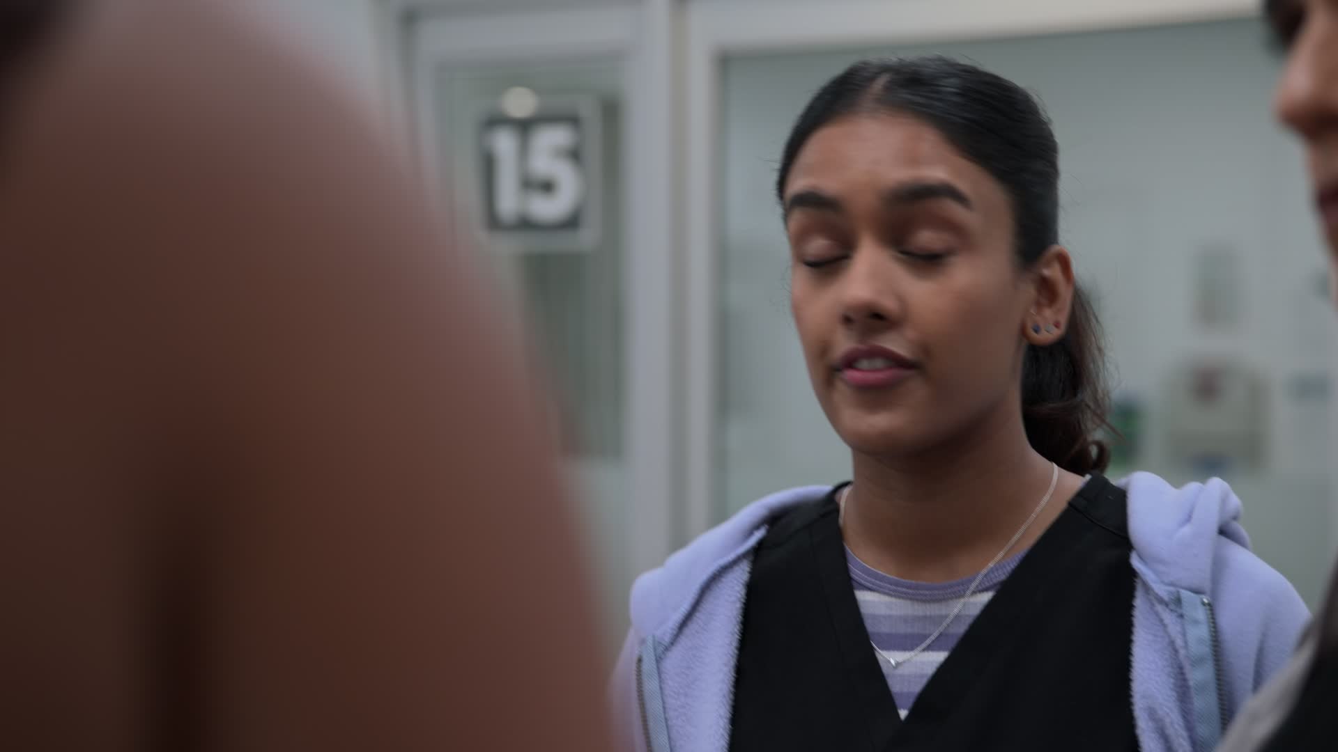 Urgent   The Pitt S02E05 CZ dabing HD 1080p mkv