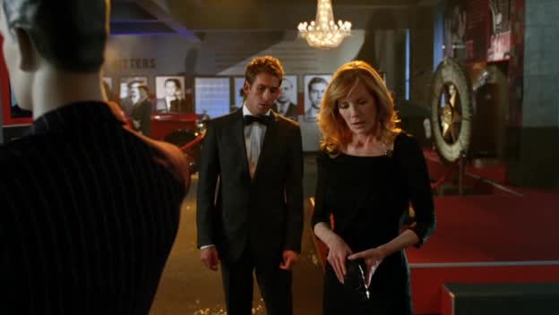 Kriminalka Las Vegas 12x04 Pokojová služba avi