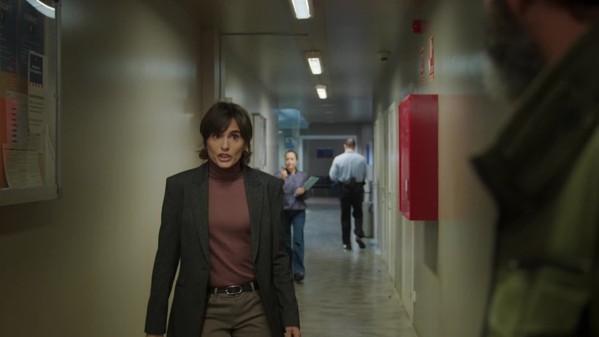 Město stínů S01E03 {2025} drama, thriller AAC 5 1 1080p CZ dabing mkv