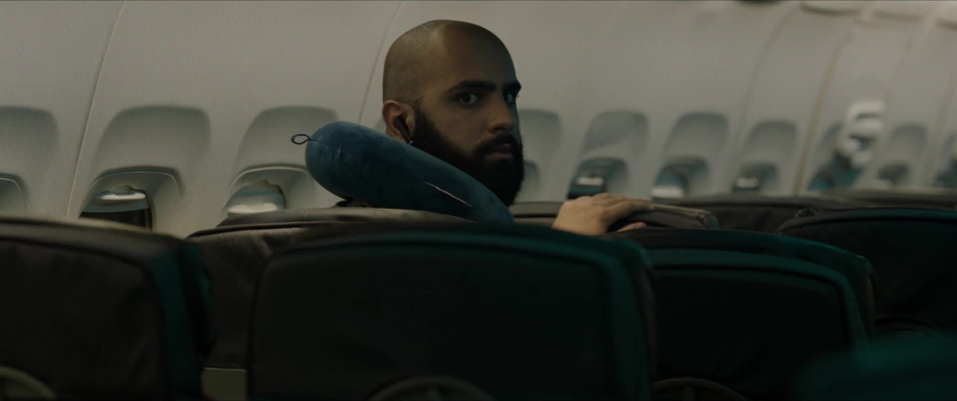 Plane 2023 CZ dabing HD 1080p mkv
