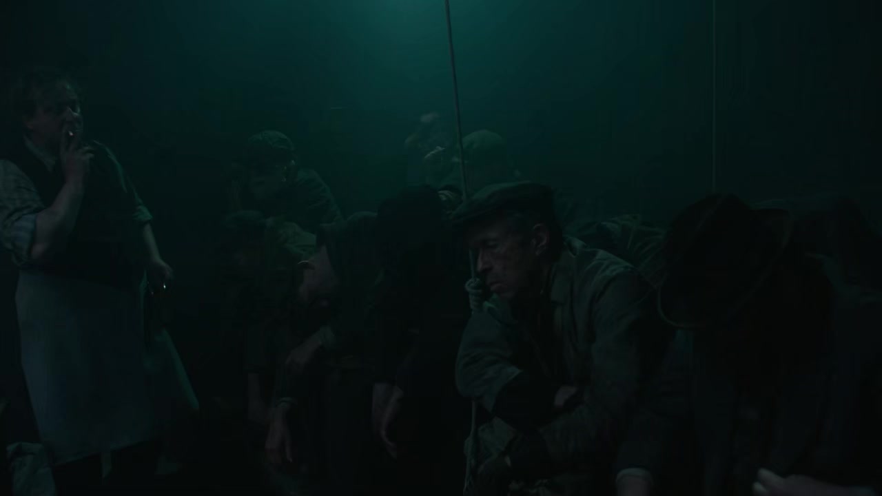 Babylon Berlin S04E06 Cz Webrip 720P H265 Hevc C4U mp4