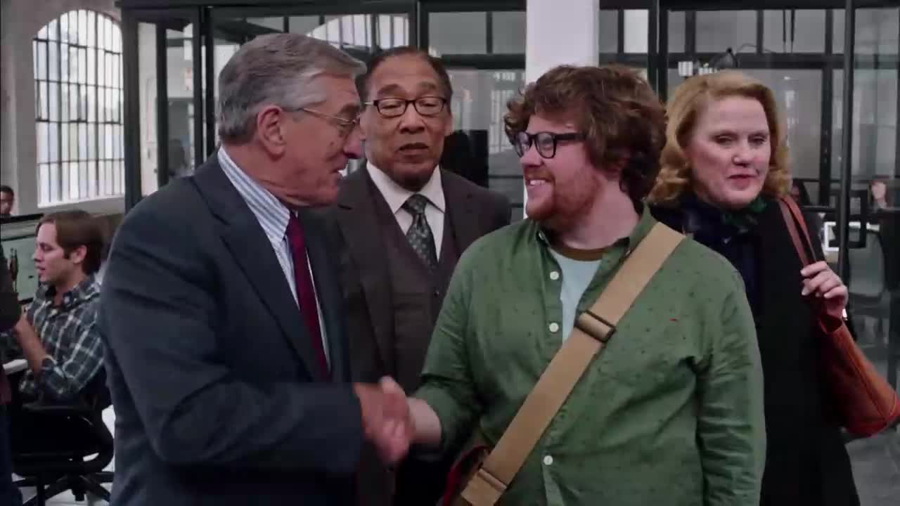 Stážista (Robert De Niro,Anne Hathaway,Rene Russo 2015 Komedie Drama Bdrip 1080p ) Cz dabing mkv