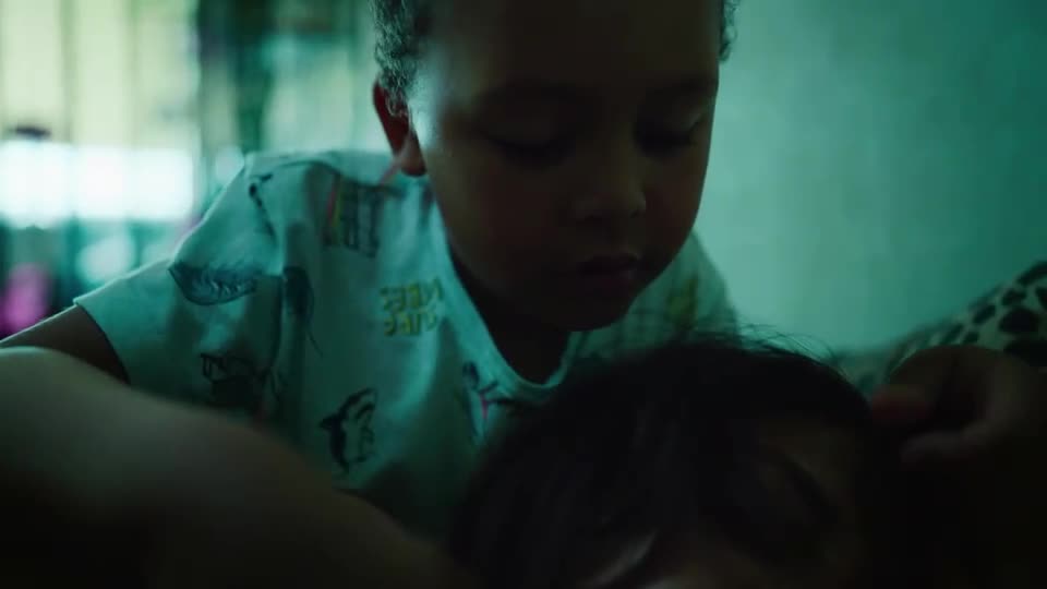 Snadný prachy 1(Joel Kinnaman,Matias Varela,Dragomir Mrsic 2012 Krimi Thriller Drama Akční Bdrip 1080p ) Cz titulky mp4