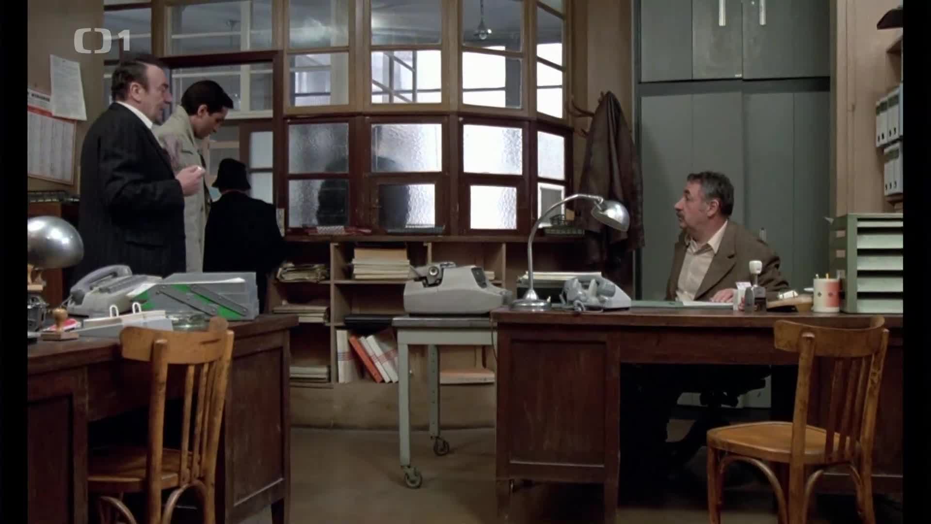 Prohnilí (1984) komedie, krimi CZ dabing mkv