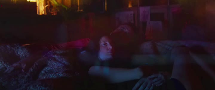 Mandy Kult pomsty (Nicolas Cage,Andrea Riseborough,Linus Roache 2018 Mysteriózní Horor Fantasy Akční Thriller Bdrip 1080p ) Cz dabing mp4
