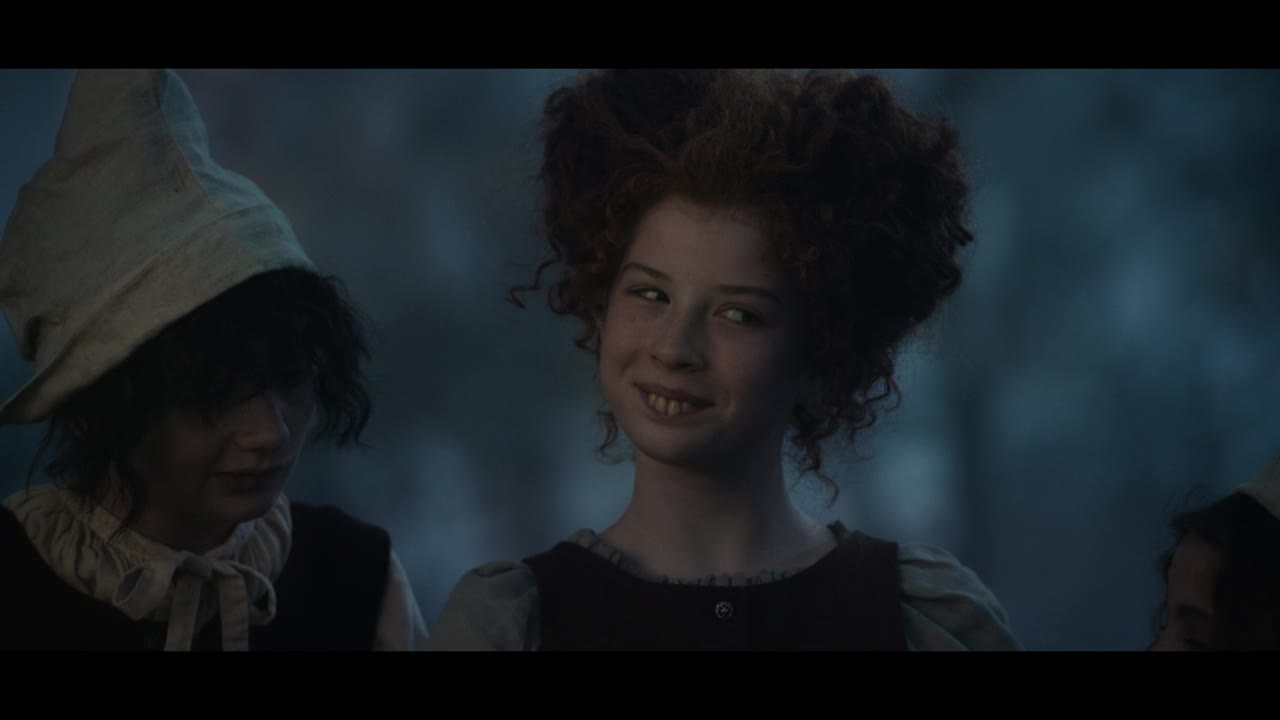 Hokus Pokus 2 (Bette Midler, Sarah Jessica Parker, Kathy Najimy 2022 Komédie, Fantasy, Horor Bdrip 1080p ) Cz+Sk dabing mkv