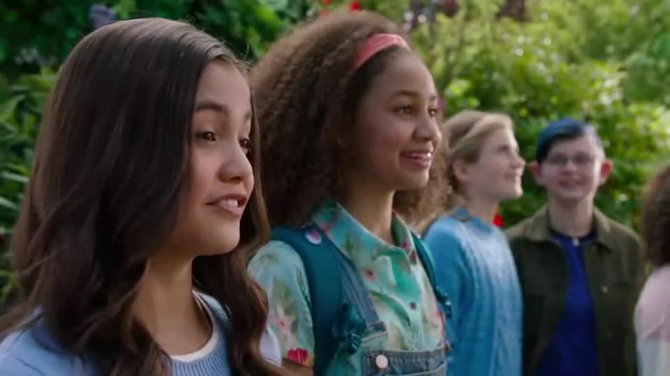 Magie vzhůru nohama (Izabela Rose, Vicki Lewis, Kyle Howard 2020 Rodinný Fantasy Sci Fi Bdrip 1080p ) Cz dabing mp4