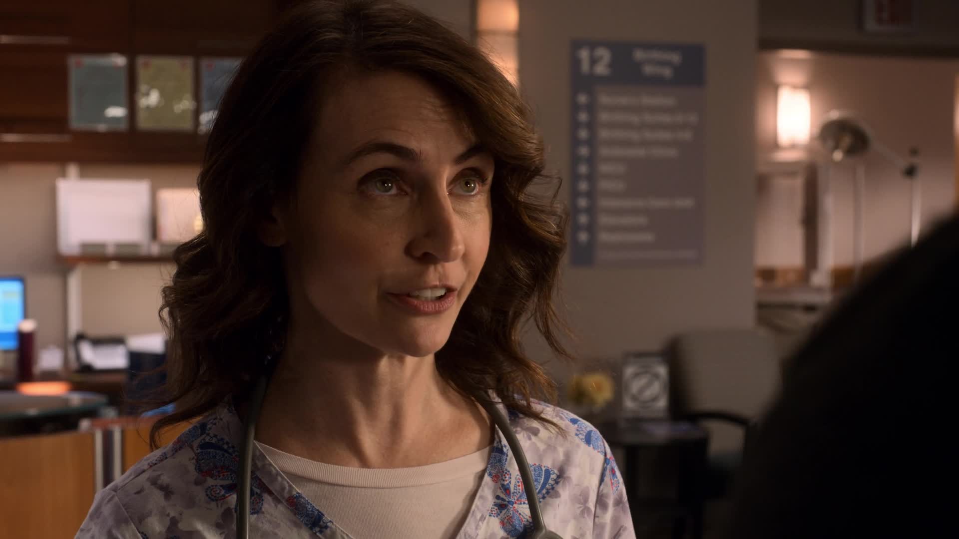 Lucifer S04E10 10 2019 CZ dab 1080p Kdo je ten nový král pekla mkv